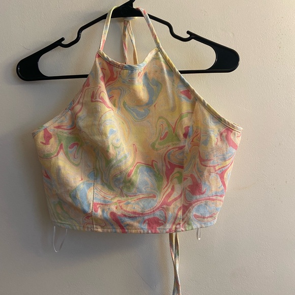 Le Lis Cream Halter Neck Crop Tank Top - Picture 1 of 3